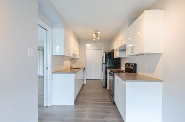 705 14820 104 AVE Surrey, Surrey Apartments for sale, MLS® R3016961