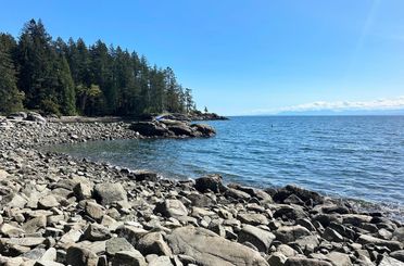 7297 Belle RD Sechelt, Sechelt Apartments for sale, MLS® R2995986