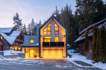 7409 Treetop LN Whistler, Whistler Apartments for sale, MLS® R2973959