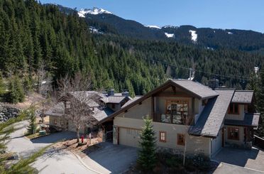 8 2500 Taluswood PL Whistler, Whistler Apartments for sale, MLS® R2992108
