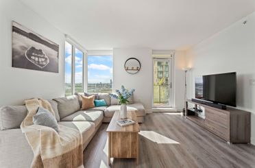 807 8181 Chester ST Vancouver, Vancouver Apartments for sale, MLS® R2990805