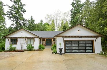 8097 Southwood RD Halfmoon Bay, Halfmoon Bay Apartments for sale, MLS® R3005635