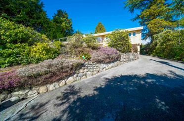 825 8th ST West Vancouver, West Vancouver Apartments for sale, MLS® R2978946