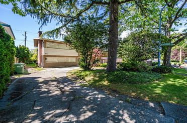 8711 Seafair DR Richmond, Richmond Apartments for sale, MLS® R3007660
