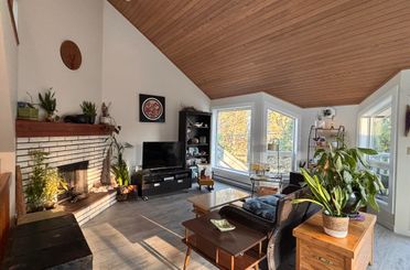 9 5753 Wharf AVE Sechelt, Sechelt Apartments for sale, MLS® R2973021