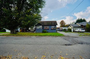 9531 Woodbine ST Chilliwack, Chilliwack Apartments for sale, MLS® R2939180