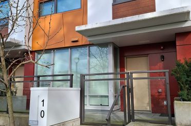 TH10 10388 133 ST Surrey, Surrey Apartments for sale, MLS® R2983469