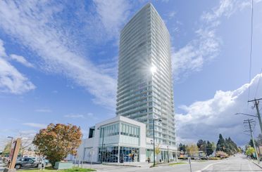 TH205 10225 Whalley BLVD Surrey, Surrey Apartments for sale, MLS® R2993105