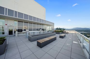 TH4 13350 Central AVE Surrey, Surrey Apartments for sale, MLS® R2987480
