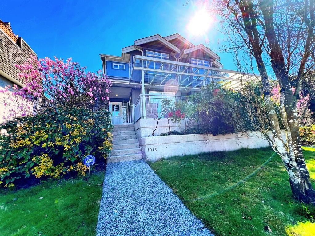 1 1940 Chesterfield AVE North Vancouver, North Vancouver Houses for sale, MLS® R2991512