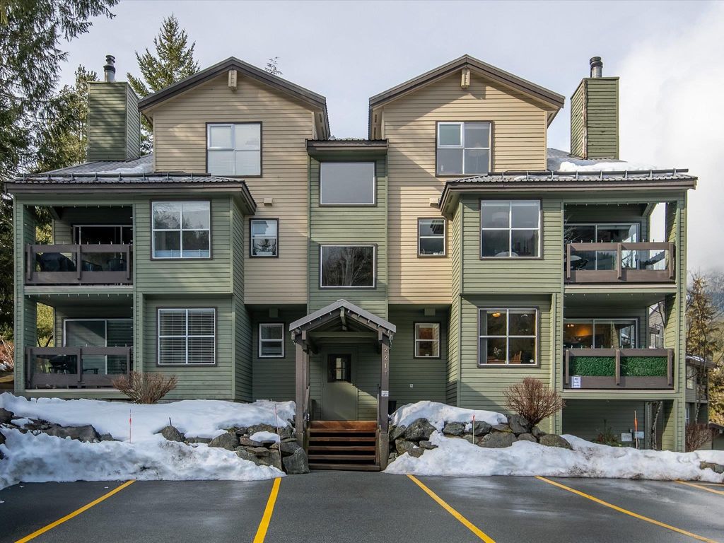 1 2217 MARMOT PL, Whistler Home for sale, MLS® R2972438