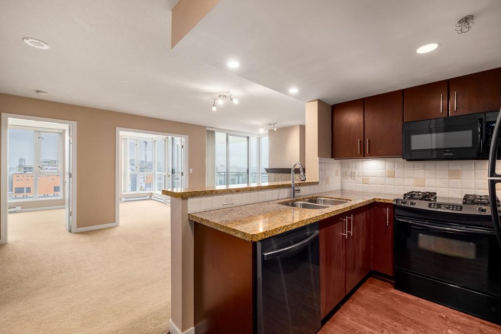 1002 120 Milross AVE Vancouver, Vancouver Apartment for sale, MLS® R2990821