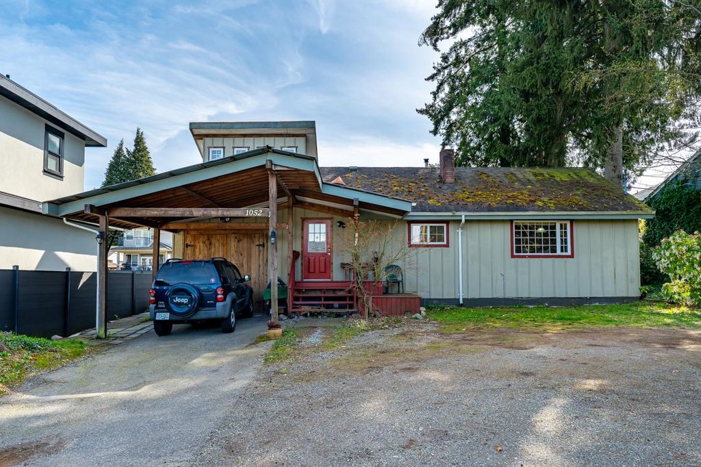 1052 Como Lake AVE Coquitlam, Coquitlam Home for sale, MLS® R2991559