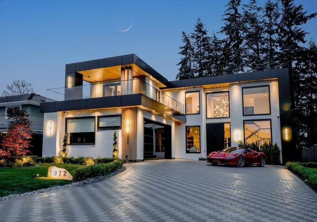 1072 HABGOOD ST, White Rock Houses for sale, MLS® R2974091