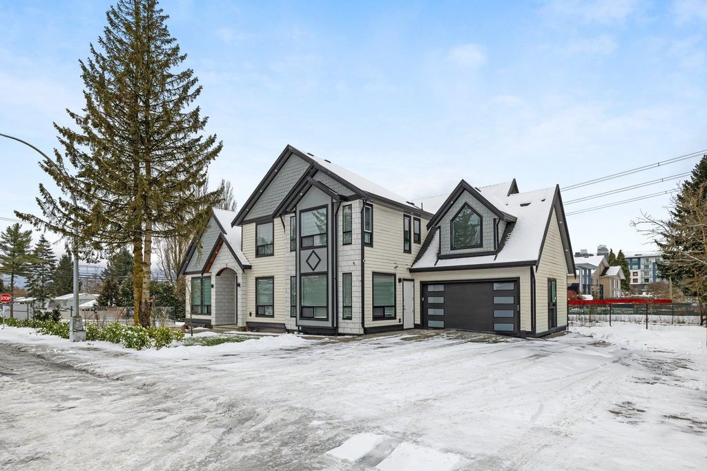 10805 141 AVE Surrey, Surrey Home for sale, MLS® R2964681
