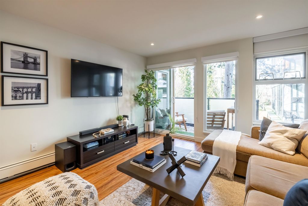 110 1850 E SOUTHMERE CRESCENT, Surrey Condos for sale, MLS® R2972147
