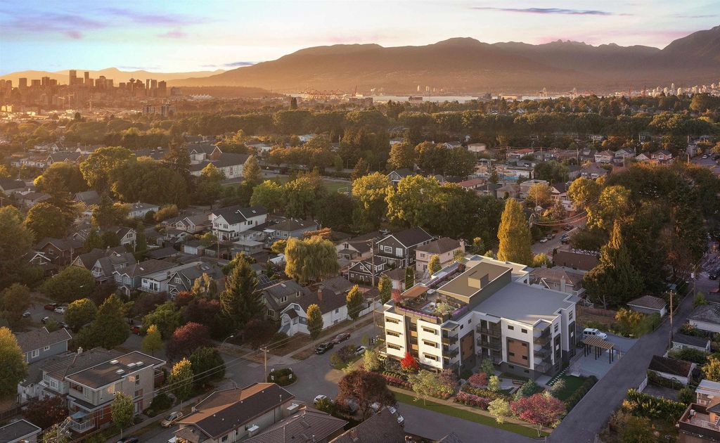 110-2670 Garden DR VancouverVancouver