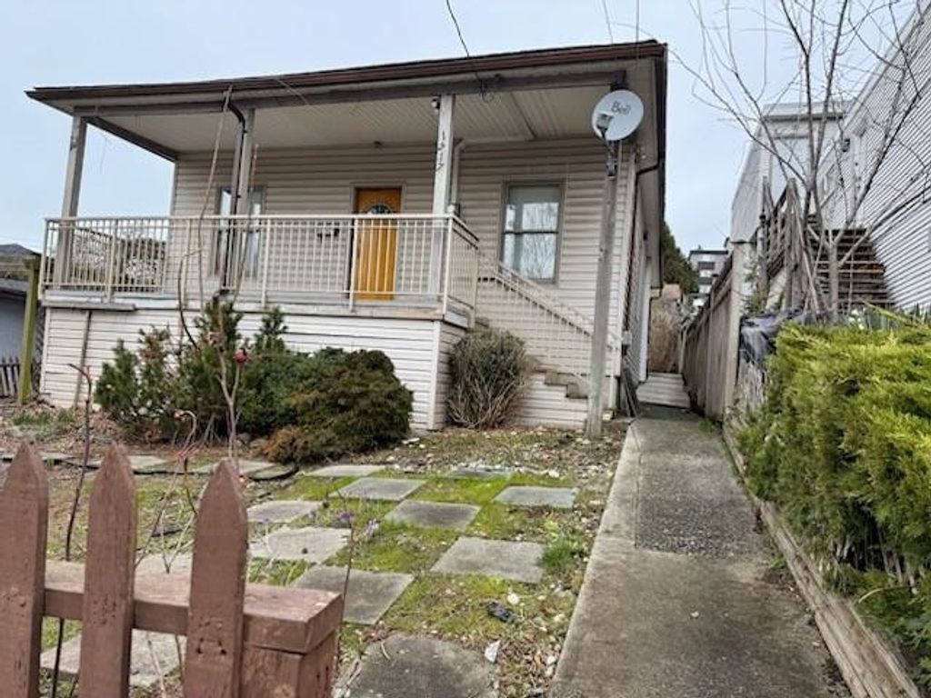 1217 Fourth AVE New Westminster, New Westminster Real Estate for sale, MLS® R2971025