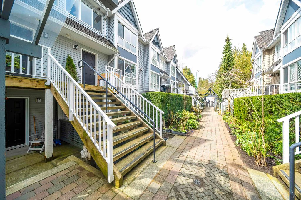 15 1015 Lynn Valley RD North Vancouver, North Vancouver Home for sale, MLS® R2990593