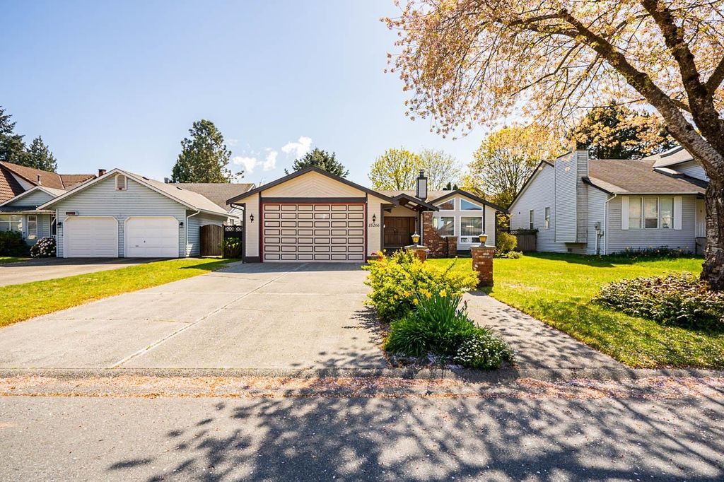 15266 97a AVE Surrey, Surrey Houses for sale, MLS® R2991026