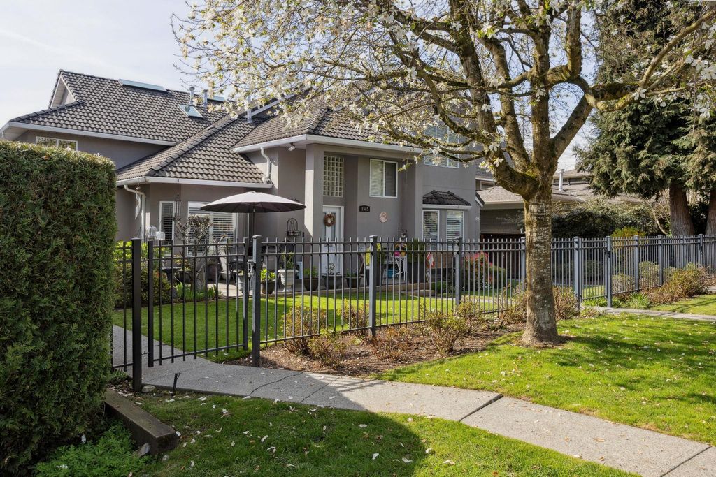 1541 Mahon AVE North Vancouver, North Vancouver Houses for sale, MLS® R2991409