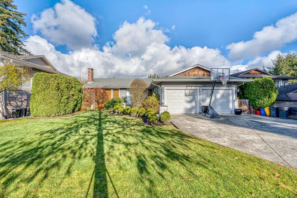 15461 Roper AVE White Rock, White Rock Homes for sale, MLS® R2978789