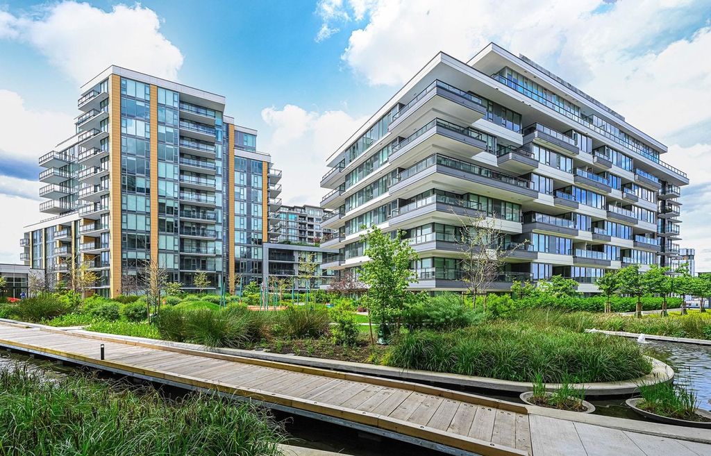1602-8155 Capstan Way Richmond, Richmond Apartments for sale, MLS® R2955850
