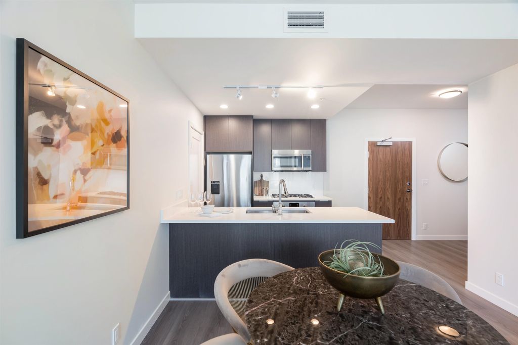 1602-8699 Hazelbridge Way Richmond, Richmond Apartment for sale, MLS® R2961978