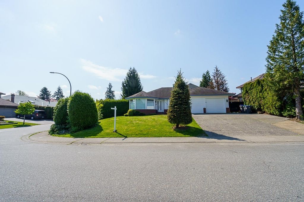 16240 87 AVE Surrey, Surrey Houses for sale, MLS® R2995467