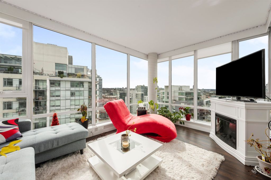 2002 1618 Quebec ST Vancouver, Vancouver Condos for sale, MLS® R2987383