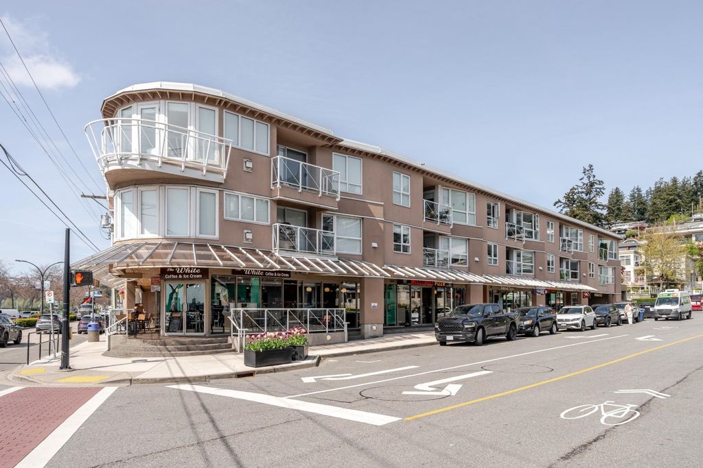201 1119 Vidal ST White Rock, White Rock Condos for sale, MLS® R2991395