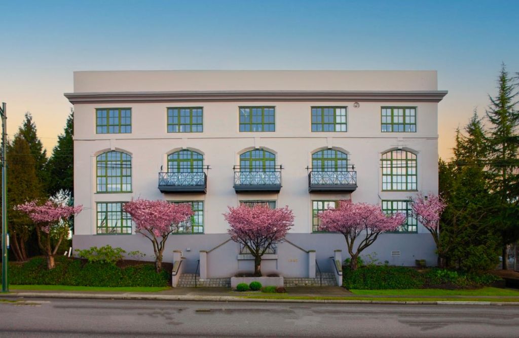 202 4590 Earles ST Vancouver, Vancouver Condos for sale, MLS® R2994000