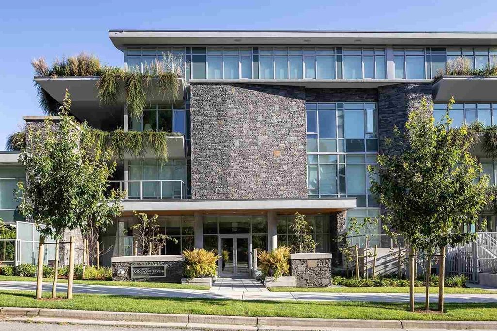 204 788 ARTHUR ERICKSON PL, West Vancouver Apartments for sale, MLS® R2825904