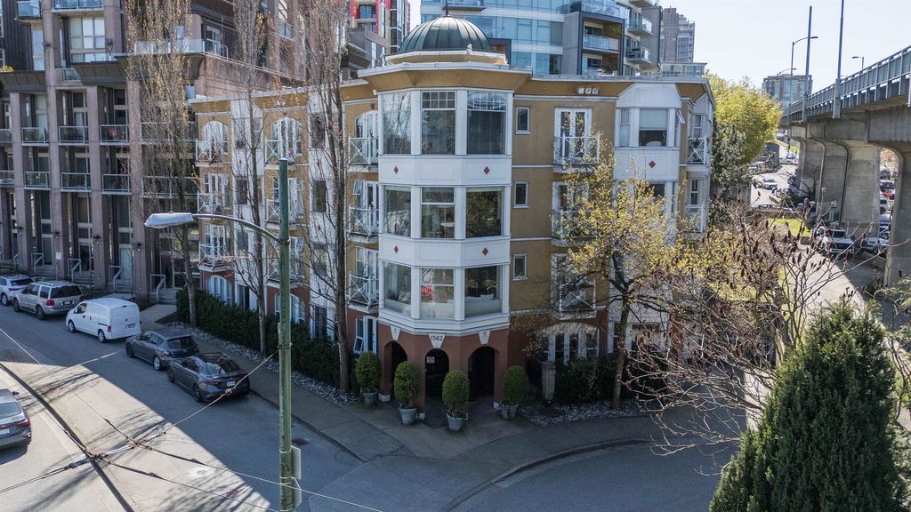 205 1562 W 5th AVE Vancouver, Vancouver Condos for sale, MLS® R2992638