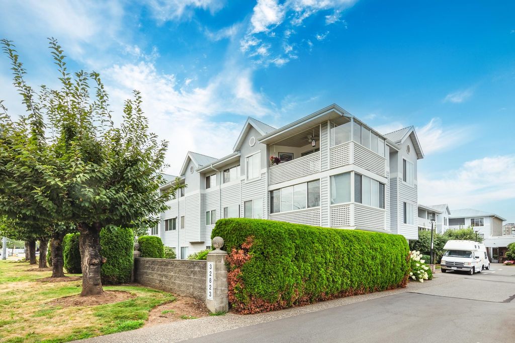 205-32823 Landeau PL Abbotsford, Abbotsford Condo for sale, MLS® R2979779