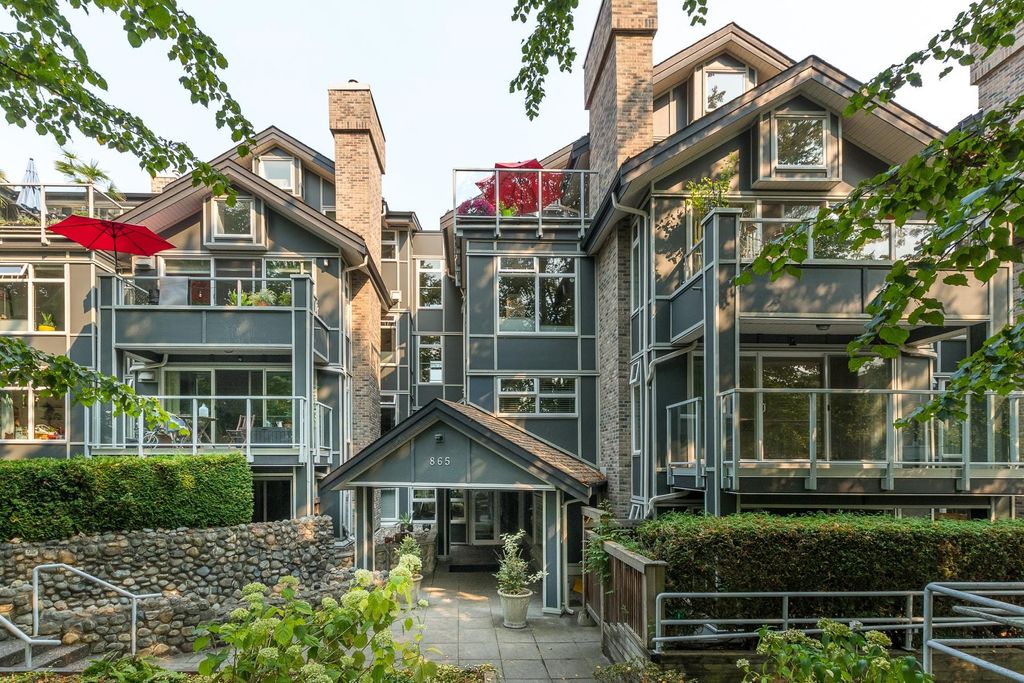 205 865 W 15th AVE Vancouver, Vancouver Condos for sale, MLS® R2995763