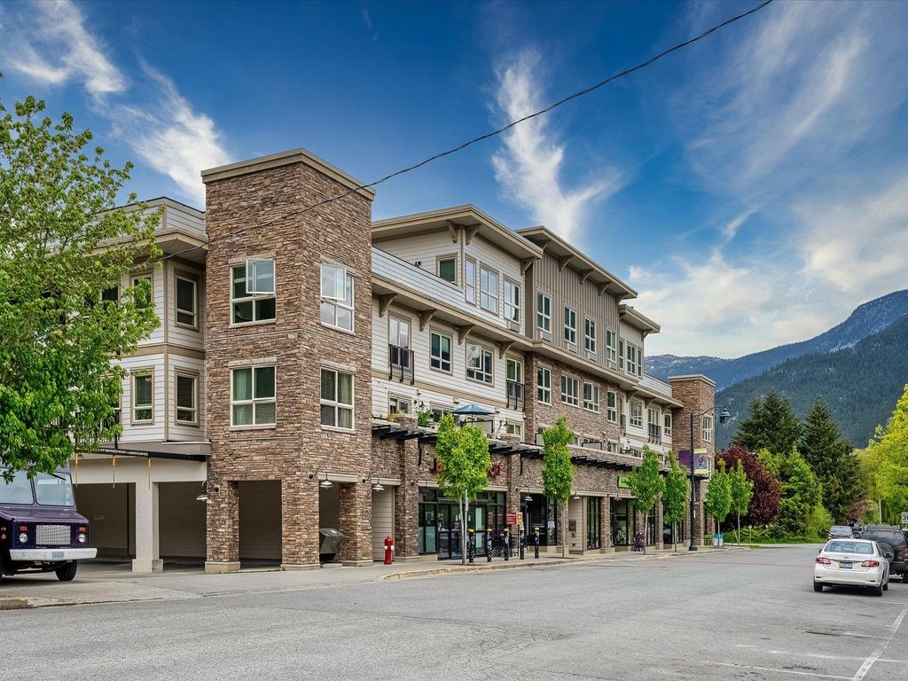 208 7445 Frontier ST Pemberton, Pemberton Apartments for sale, MLS® R2987136