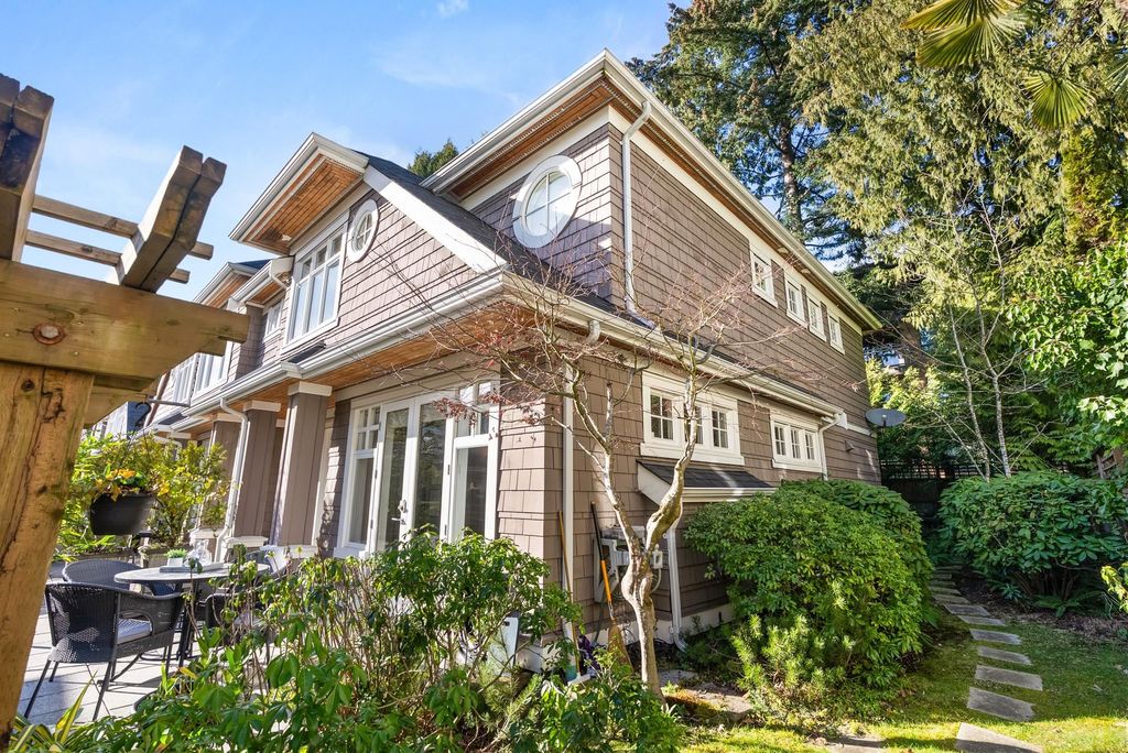2119 Gordon AVE West Vancouver, West Vancouver Home for sale, MLS® R2979561