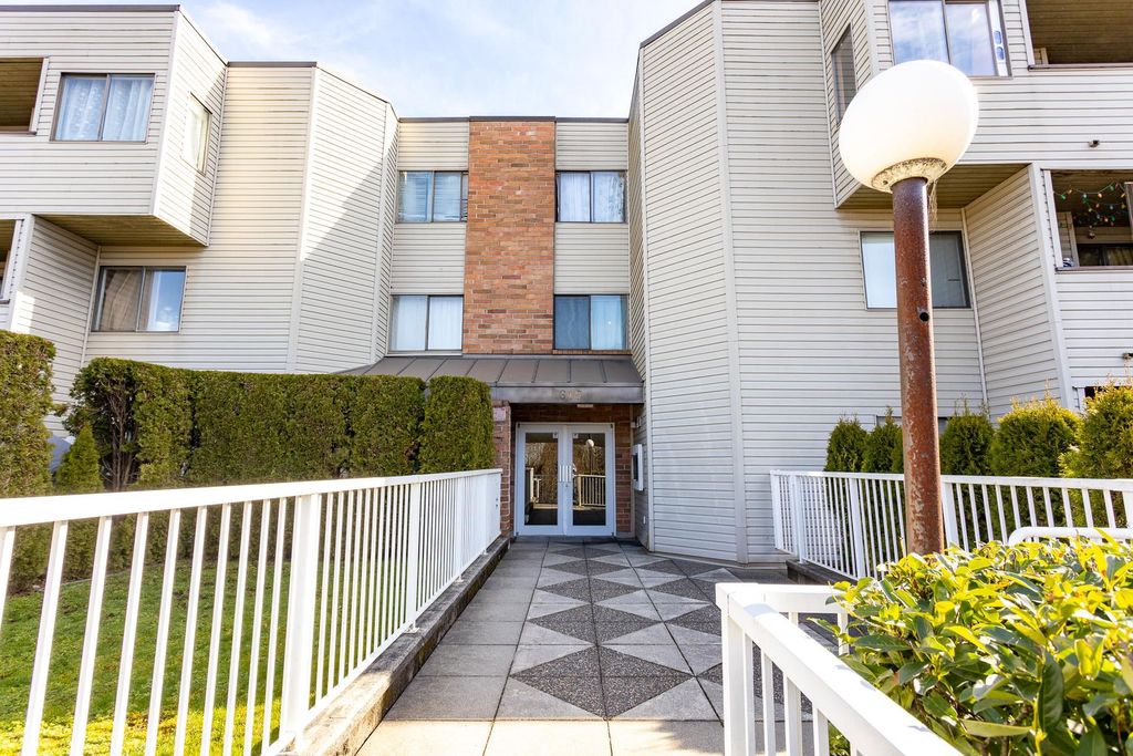 212 615 NORTH RD, Coquitlam Condo for sale, MLS® R2972346