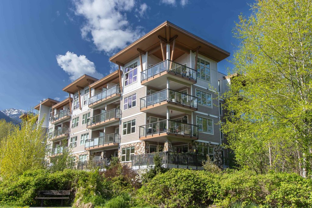 301 1150 Bailey ST Squamish, Squamish Apartments for sale, MLS® R2993890