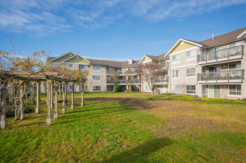 301 6336 197 ST Langley, Langley Apartment for sale, MLS® R2984617