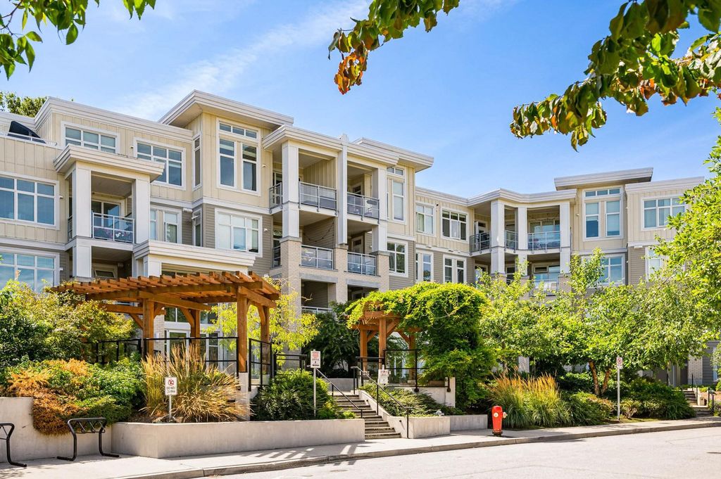 302 15436 31 AVE Surrey, Surrey Apartment for sale, MLS® R2991248
