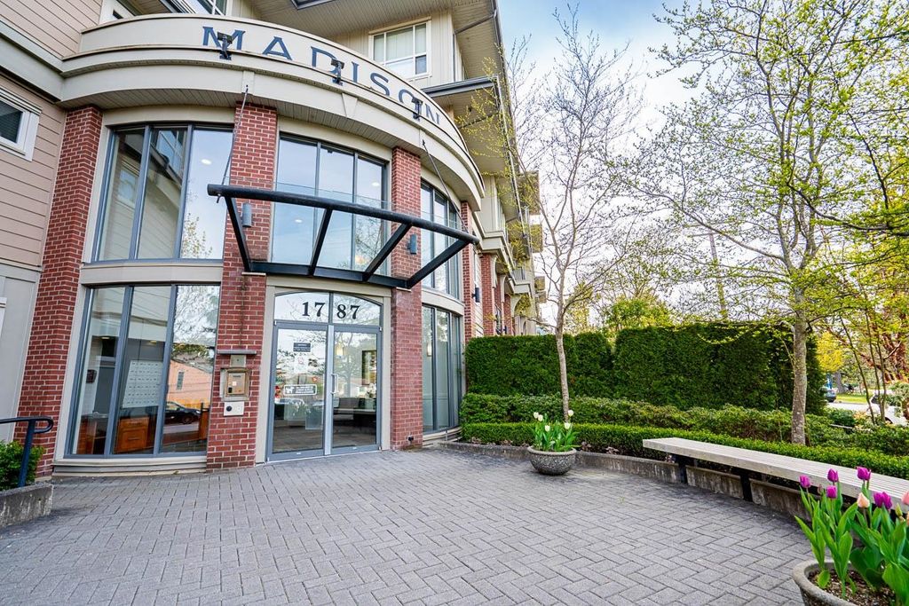 302 1787 154 ST Surrey, Surrey Apartments for sale, MLS® R2989191