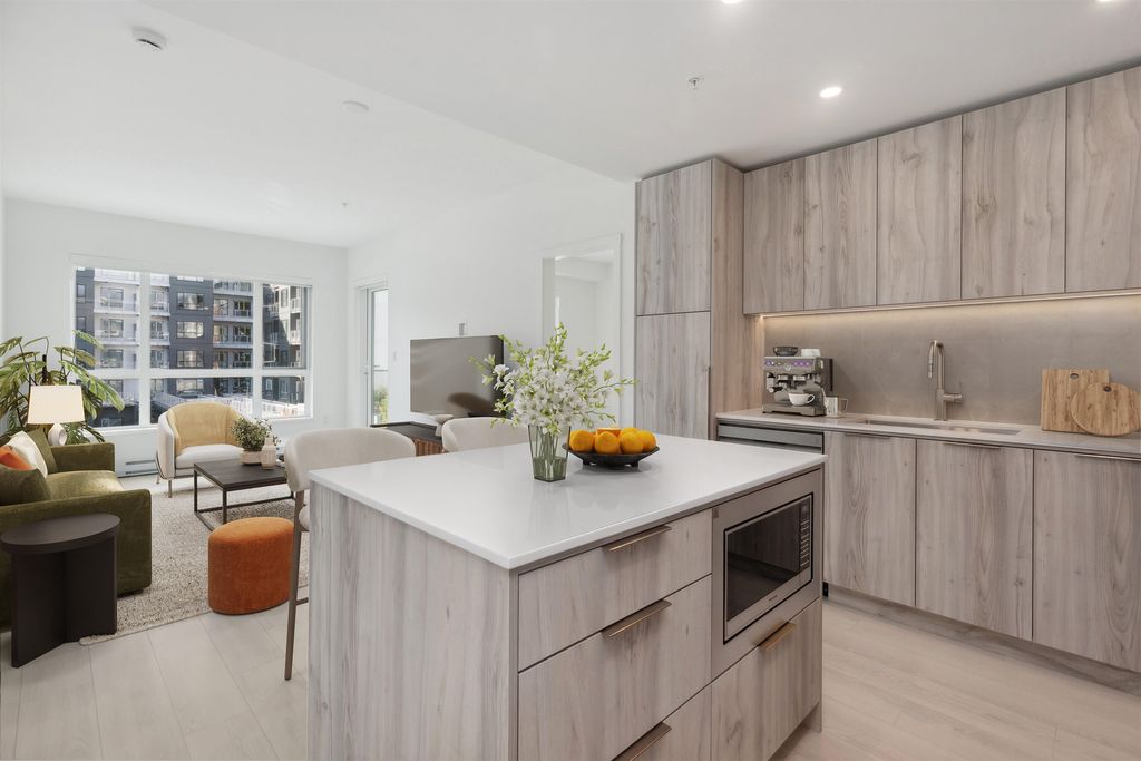 302 3596 Malsum DR North Vancouver, North Vancouver Condos for sale, MLS® R2993888