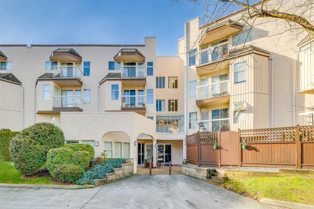 308 1860 E Southmere Crescent Surrey, Surrey Apartment for sale, MLS® R2986605