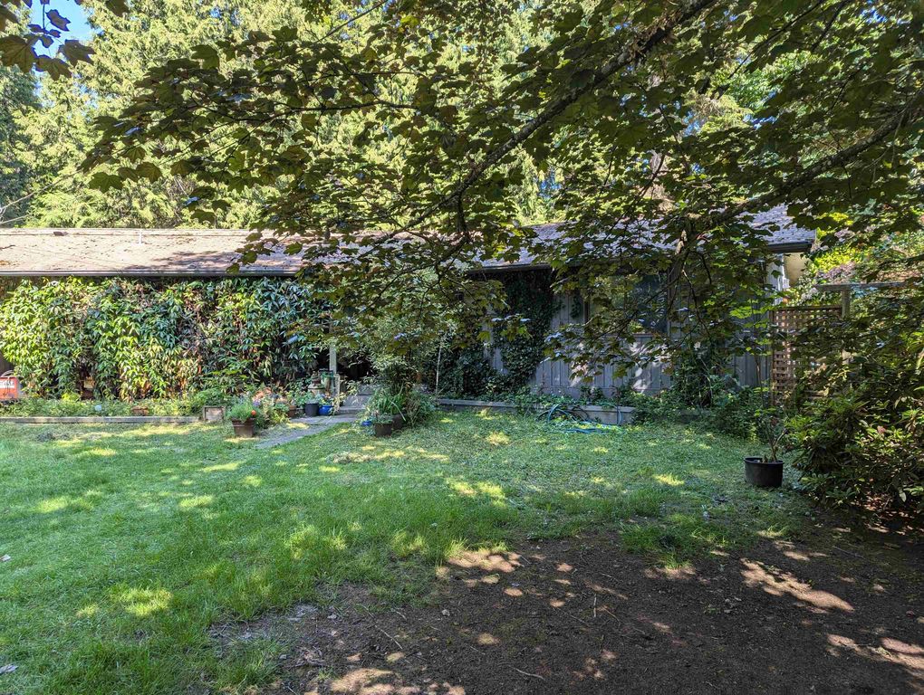 3094 Lower RD Roberts Creek, Roberts Creek Real Estate for sale, MLS® R2990988