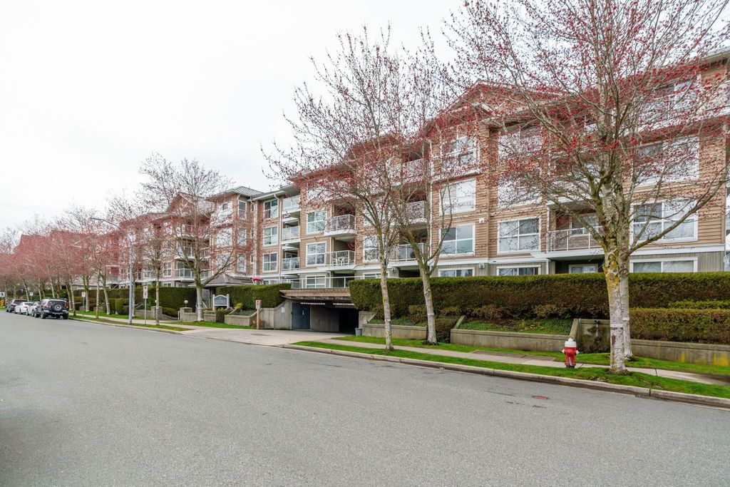 317 5880 Dover Crescent Richmond, Richmond Condo for sale, MLS® R2982726