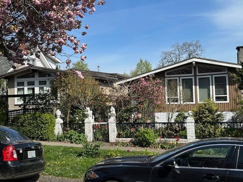 3621 W 18th AVE Vancouver, Vancouver Home for sale, MLS® R2995664