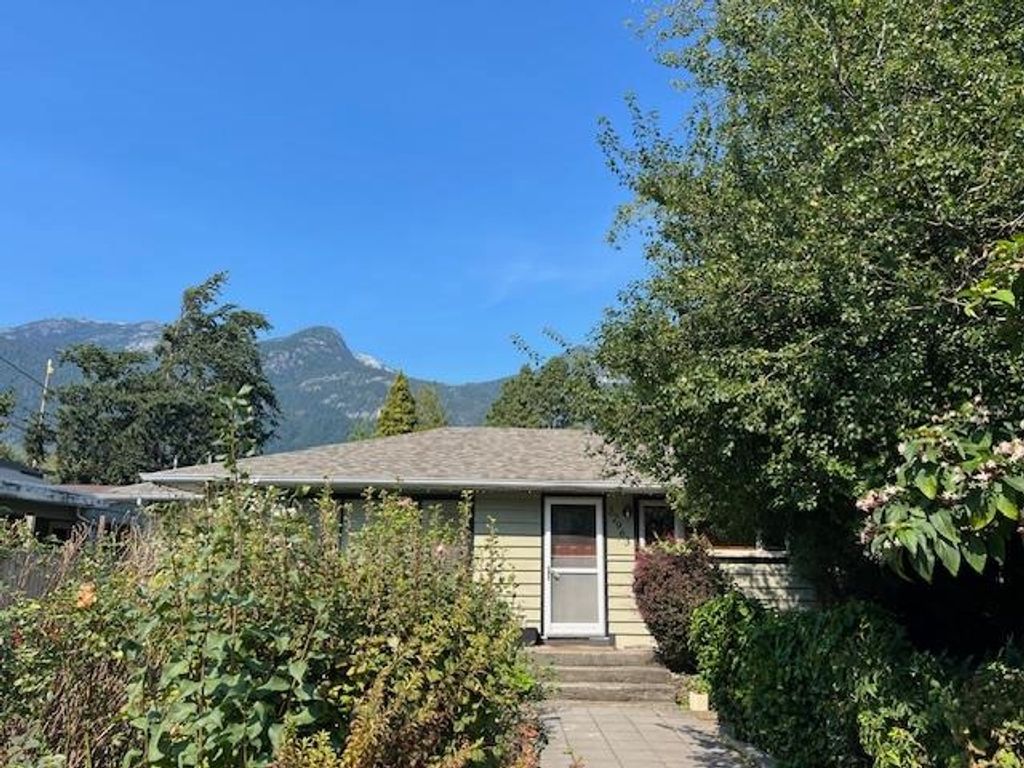 37963 Fourth AVE Squamish, Squamish Home for sale, MLS® R2961236