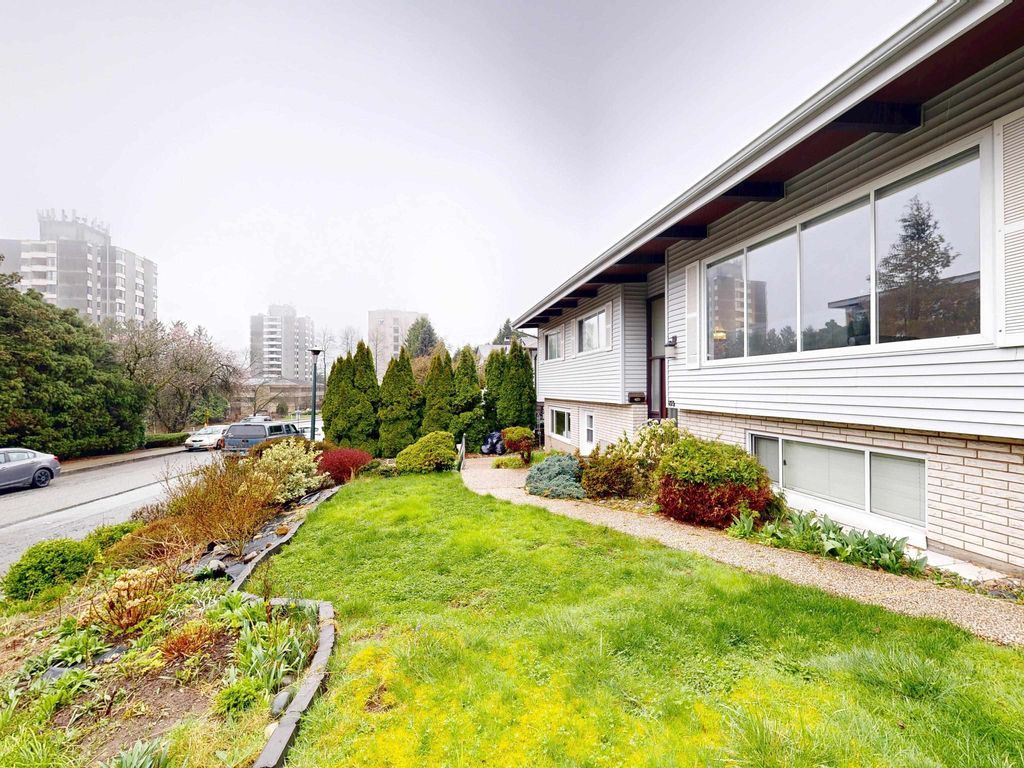 39 Mott Crescent New Westminster, New Westminster Real Estate for sale, MLS® R2981860